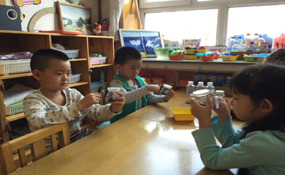 幼儿园美工区材料投放及活动策略的探讨