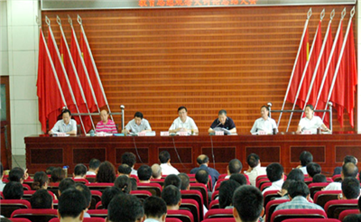  宗教·政治·国族意识：论近代中文报刊的出版特性